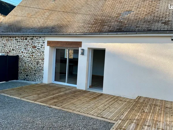 A LOUER Maison d'habitation 