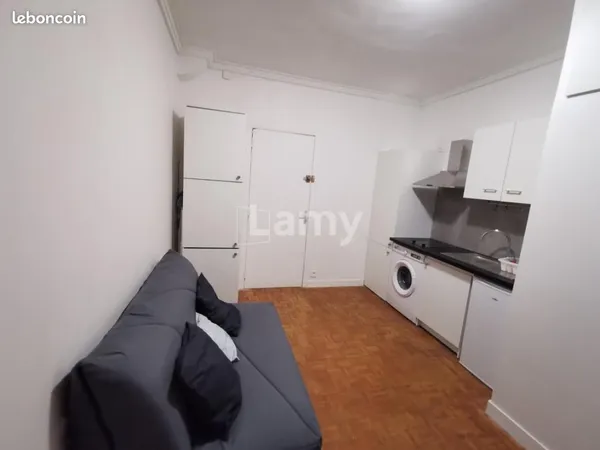 Studio 1 pièce 14 m² 