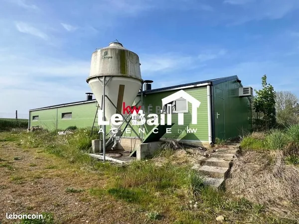Ferme 5 pièces 1 300 m² 