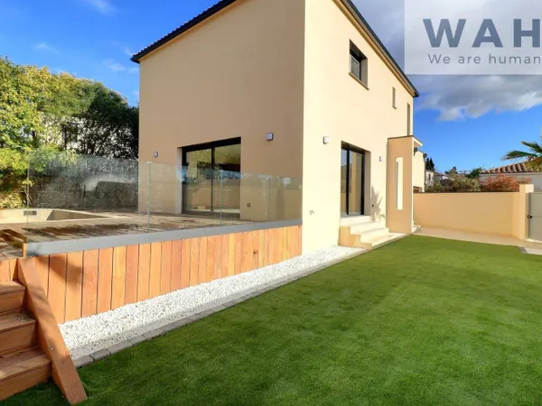 Villa 5 pièces 140 m² 