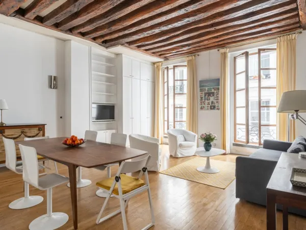 ARTS ET METIERS - Deux pièces de 59,82m2, 3M40 de HSP - A vendre 