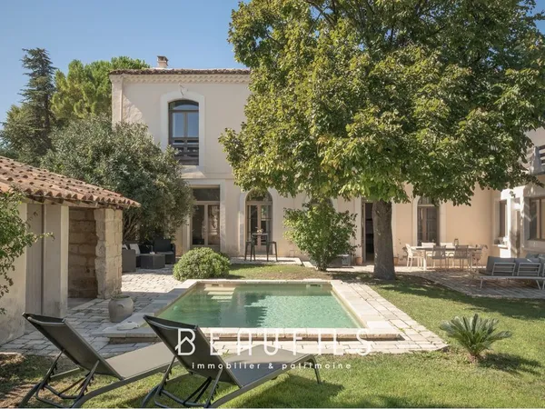 Maison de luxe 8 pièces 245 m² 
