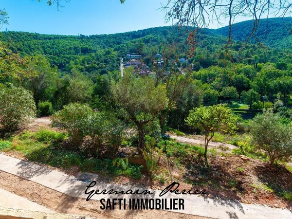 Propriété 140 m² 