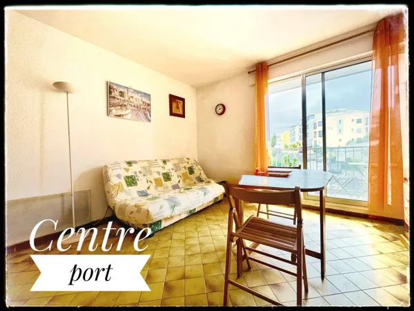 Studio 1 pièce 25 m² 