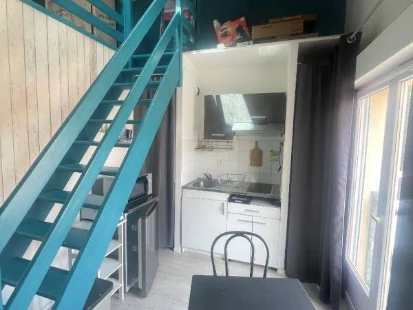 Studio 1 pièce 21 m² 