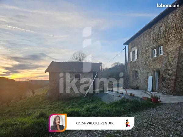 Propriété 8 pièces 275 m² 