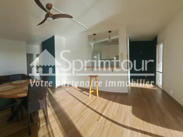 À louer T3 meublé de 65 m2 Vue imprenable sur le Port de 