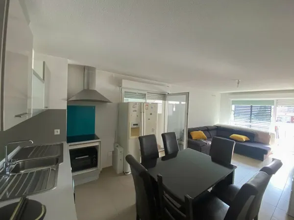 06000 NICE - APPARTEMENT 3 PIÈCES AVEC DOUBLE TERRASSE ET PARKING - QUARTIER MADELEINE 