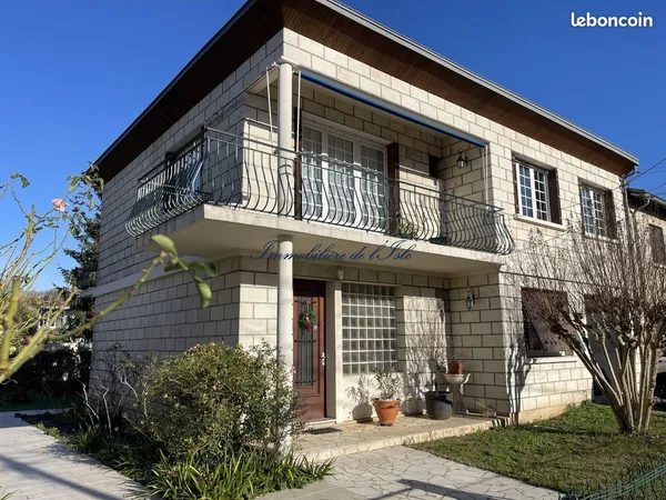 Maison de ville 8 pièces 140 m² 