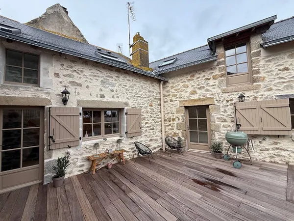 Maison 7 pièces 205 m² 