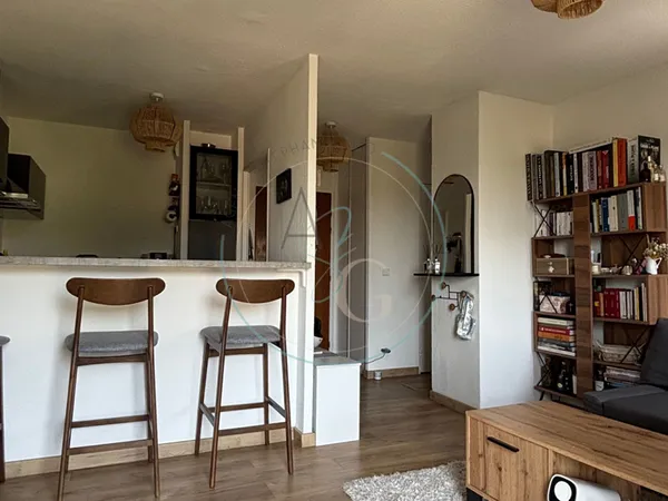 GRIMAUD - 2 pièces au sein d'une résidence sécurisée avec piscine 