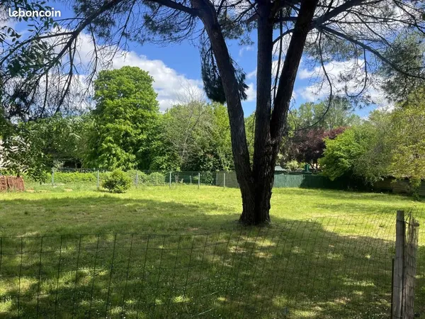 Terrain 400 m² Saint Selve 