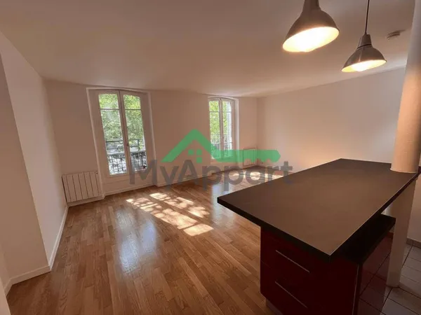Studio 1 pièce 41 m² 