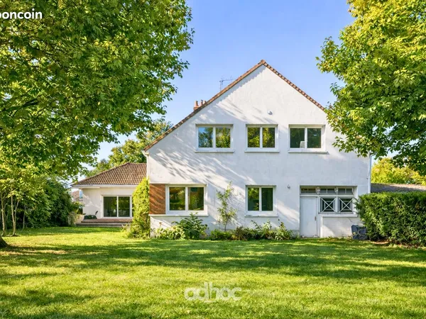 Maison 8 pièces 182 m² 