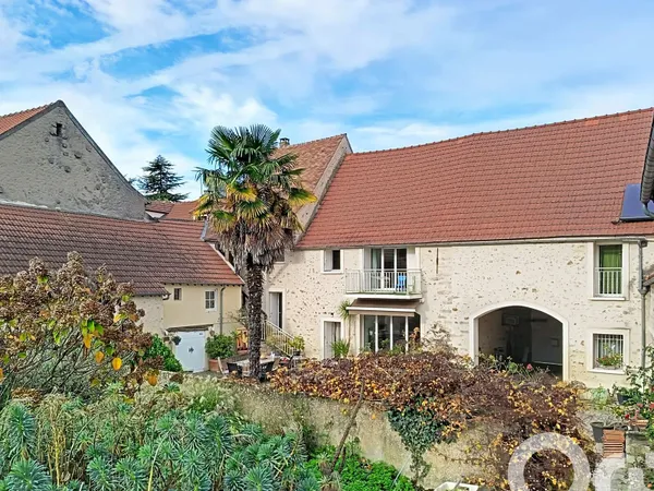 Maison 6 pièces 288 m² 