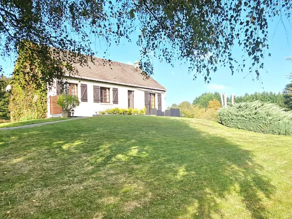 Maison familiale : parfaitement entretenue 