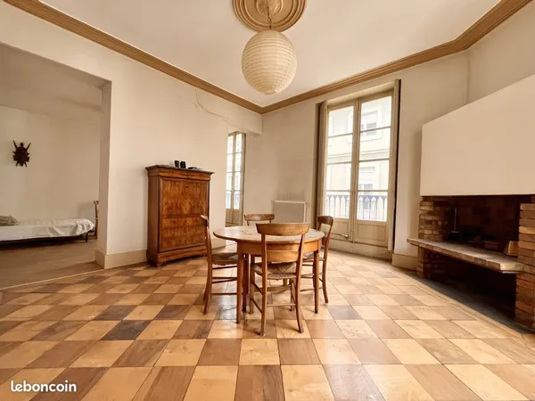 Appartement 4 pièces 103 m² 