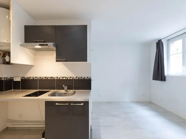 Studio rue Oberkampf / Ménilmontant 