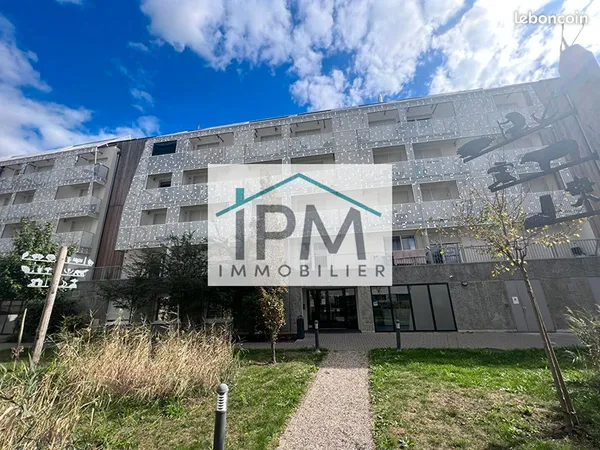 Studio 1 pièce 21 m² 