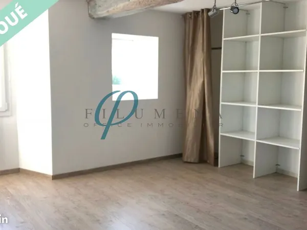 Maison 2 pièces 70 m² 
