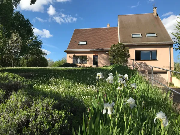 Vends maison 205m² avec piscine intérieure Joigny, Bourgogne 