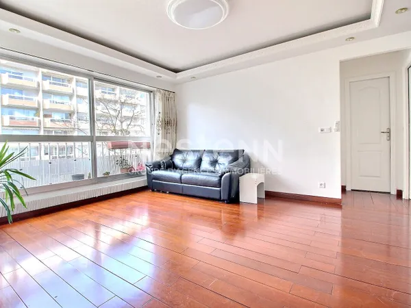 Appartement Courbevoie 3 pièces 49 m2 - PREMIER ACHAT - INVESTISSEMENT - CALME - PROCHE COMMERCES 