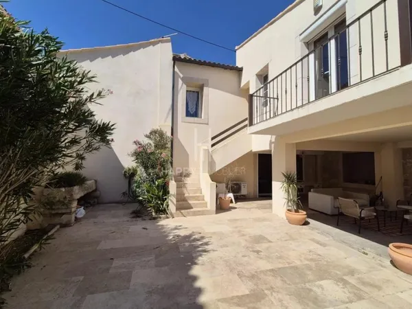 Joli maison de village avec cour 