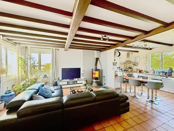 MAISON FAMILIALE SOUCHÉ 