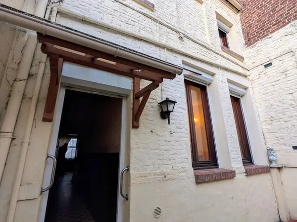 Maison de ville 10 pièces 130 m² 
