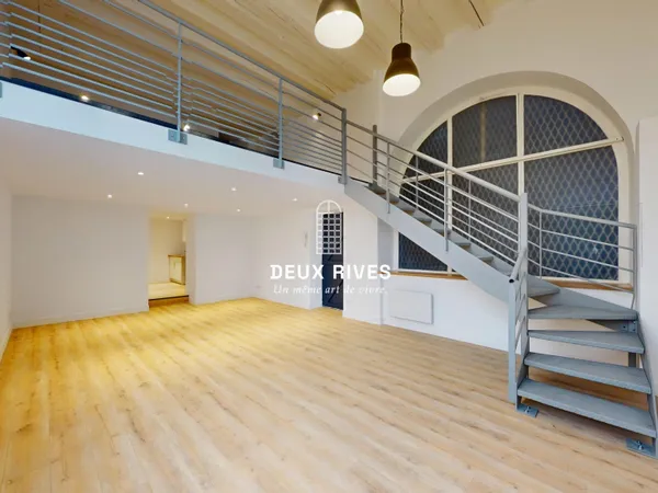 Magnifique Loft/Atelier pour vos futurs bureaux 