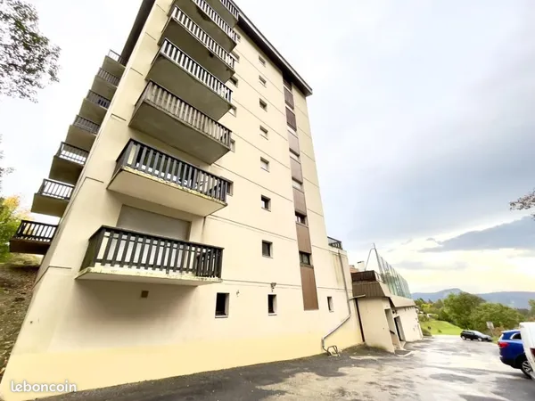 Appartement 3 pièces 53 m² 