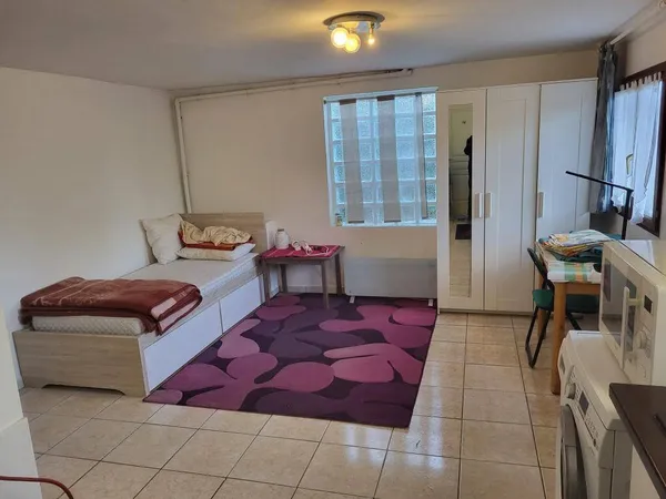 Studio 1 pièce 26 m² 
