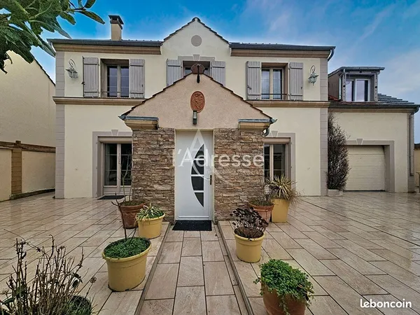 Maison 7 pièces 163 m² 