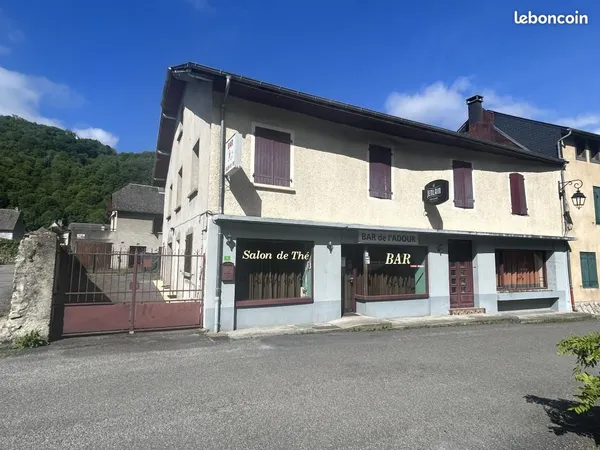 Local 133 m² 