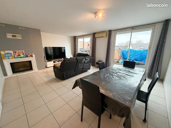 Triplex 6 pièces 110 m² 