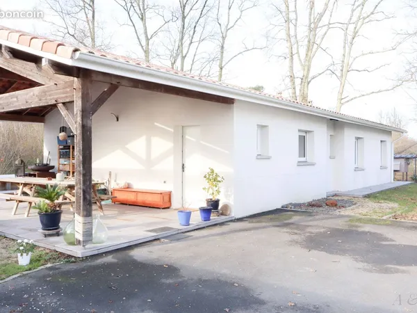 Maison contemporaine de plain-pied - Vue forêt - Margaux-Cantenac 