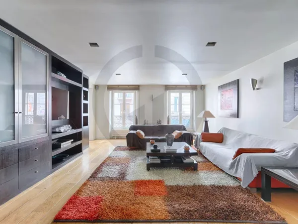 Appartement familial de très grand standing - 158 m² - 3 suites - Refait à neuf & meublé - Rue 