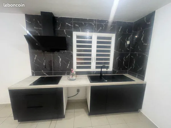 À louer maison F4/5 avec garage + terrasse. Idéal famille et profession libérale 