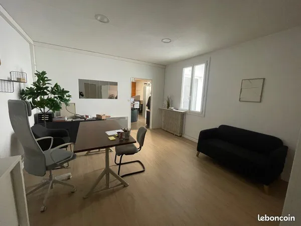 À LOUER Bureau 24m2 Bordeaux Bastide 