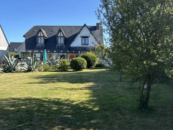 Propriété 6 pièces 157 m² 