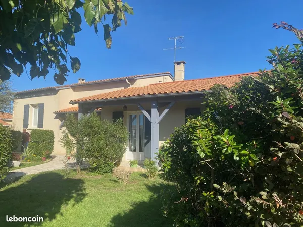 Villa 5 pièces 145 m² 