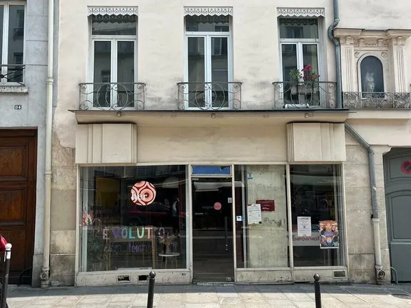 Local commercial 90 m² 