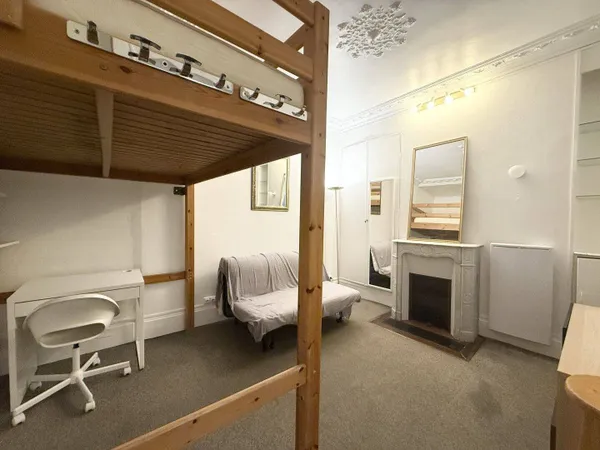 Appartement 1 pièce 50 m² 