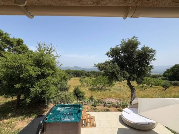 Villa 4 pièces 110 m²