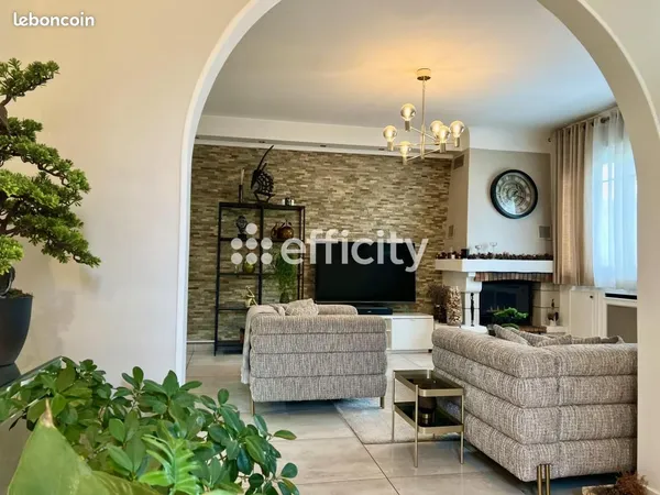 Maison 7 pièces 131 m² 