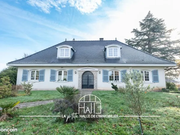 Maison 8 pièces 227 m² 