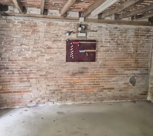 Maison 1 pièce avec dépendance 