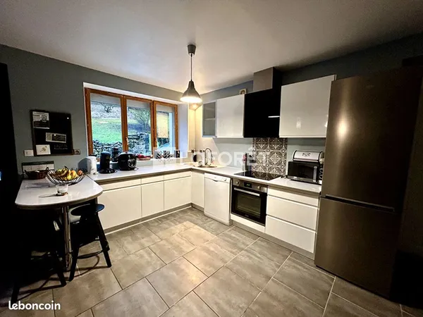 Maison 4 pièces 111 m² 