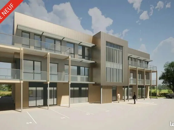 Bureaux 683 m² 