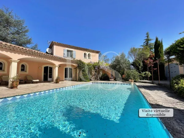 Villa 5 pièces 180 m² 